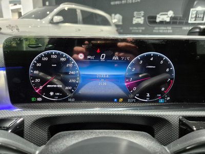 MERCEDES-BENZ CLA - 8