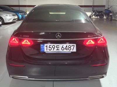 MERCEDES-BENZ E-CLASS - 3