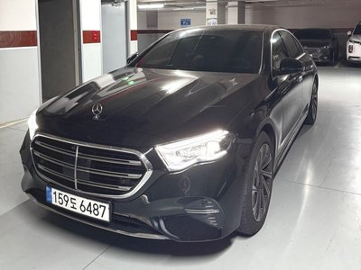 MERCEDES-BENZ E-CLASS - 1