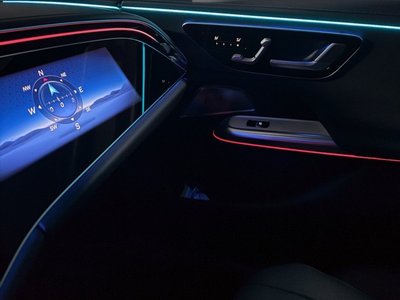 MERCEDES-BENZ E-CLASS - 9