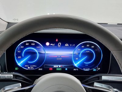 MERCEDES-BENZ EQS - 8
