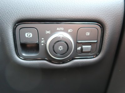 2024 Mercedes-BENZ V-CLASS 缩略图 32