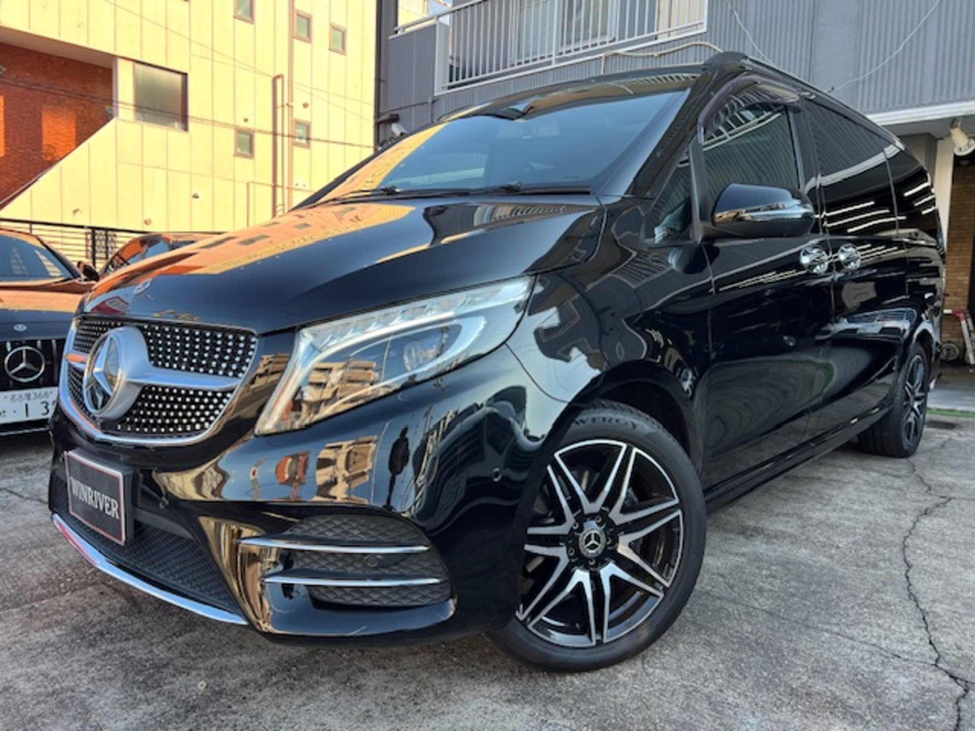 MERCEDES-BENZ V-CLASS - View 1