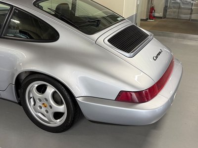 صورة 9 لـ 1992 Porsche 911