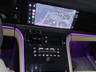 PORSCHE PANAMERA - 10