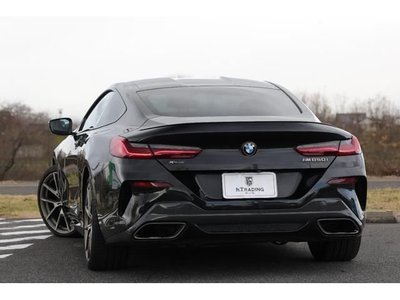 BMW 8 SERIES - 2