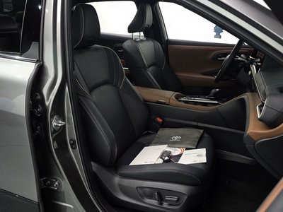 2025 Toyota CROWN CROSSOVER 缩略图 16