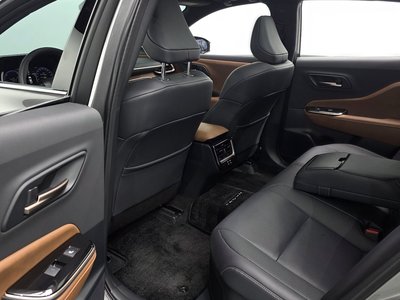 2025 Toyota CROWN CROSSOVER 缩略图 17