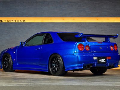 NISSAN SKYLINE COUPE - 2