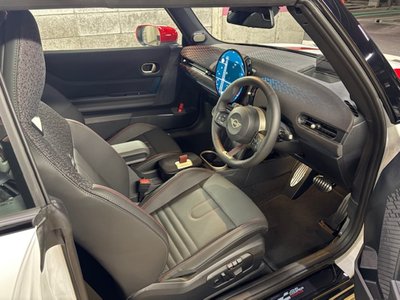 MINI MINI CONVERTIBLE - 7