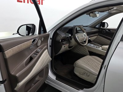 صورة 10 لـ 2022 Genesis GV80