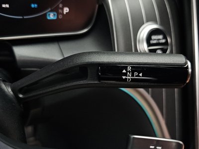 2025 Mercedes-BENZ GLC 缩略图 12