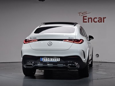 صورة 4 لـ 2025 Mercedes-BENZ GLC