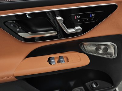 2025 Mercedes-BENZ GLC 缩略图 24