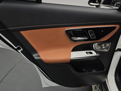 2025 Mercedes-BENZ GLC 缩略图 15