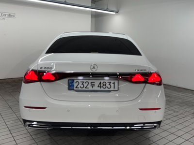 MERCEDES-BENZ E-CLASS - 3
