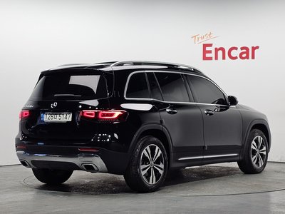 MERCEDES-BENZ GLB - 3