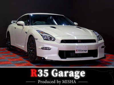 NISSAN GT-R - 1
