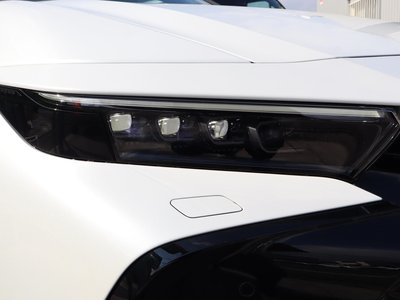 TOYOTA CROWN CROSSOVER - 10