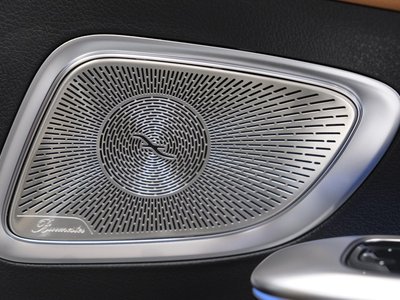 2025 MERCEDES-BENZ C-CLASS — миниатюра 25