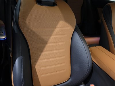 2025 MERCEDES-BENZ C-CLASS — миниатюра 20