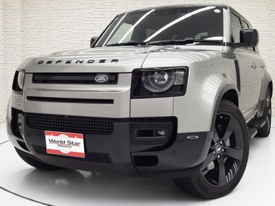 LAND ROVER DEFENDER - 1