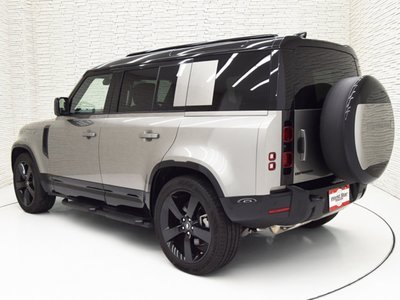 LAND ROVER DEFENDER - 2