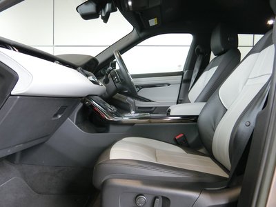 صورة 3 لـ 2023 LAND Rover RANGE ROVER EVOQUE