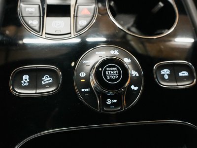 2020 Bentley BENTAYGA photo 9