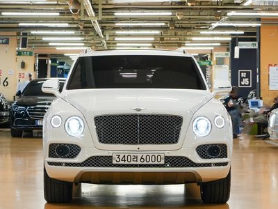 2020 Bentley BENTAYGA photo 1