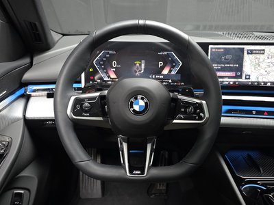 2025 BMW 5 SERIES — миниатюра 13