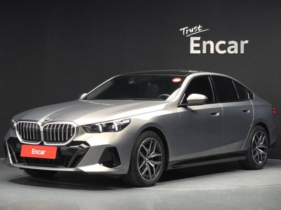 BMW 5 SERIES - 1