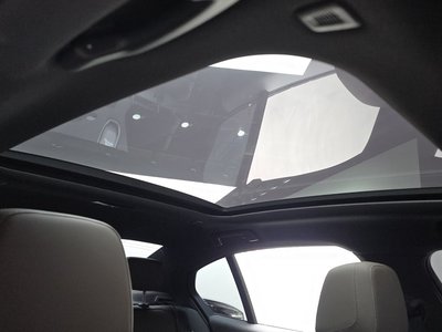 2025 BMW 5 SERIES — миниатюра 16