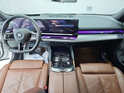 2023 BMW 5 SERIES photo 4