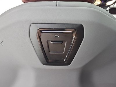 2023 BMW 5 SERIES — миниатюра 14