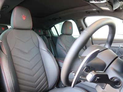 صورة مصغرة 17 لـ 2023 Maserati GRECALE