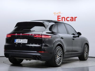 PORSCHE CAYENNE - 4