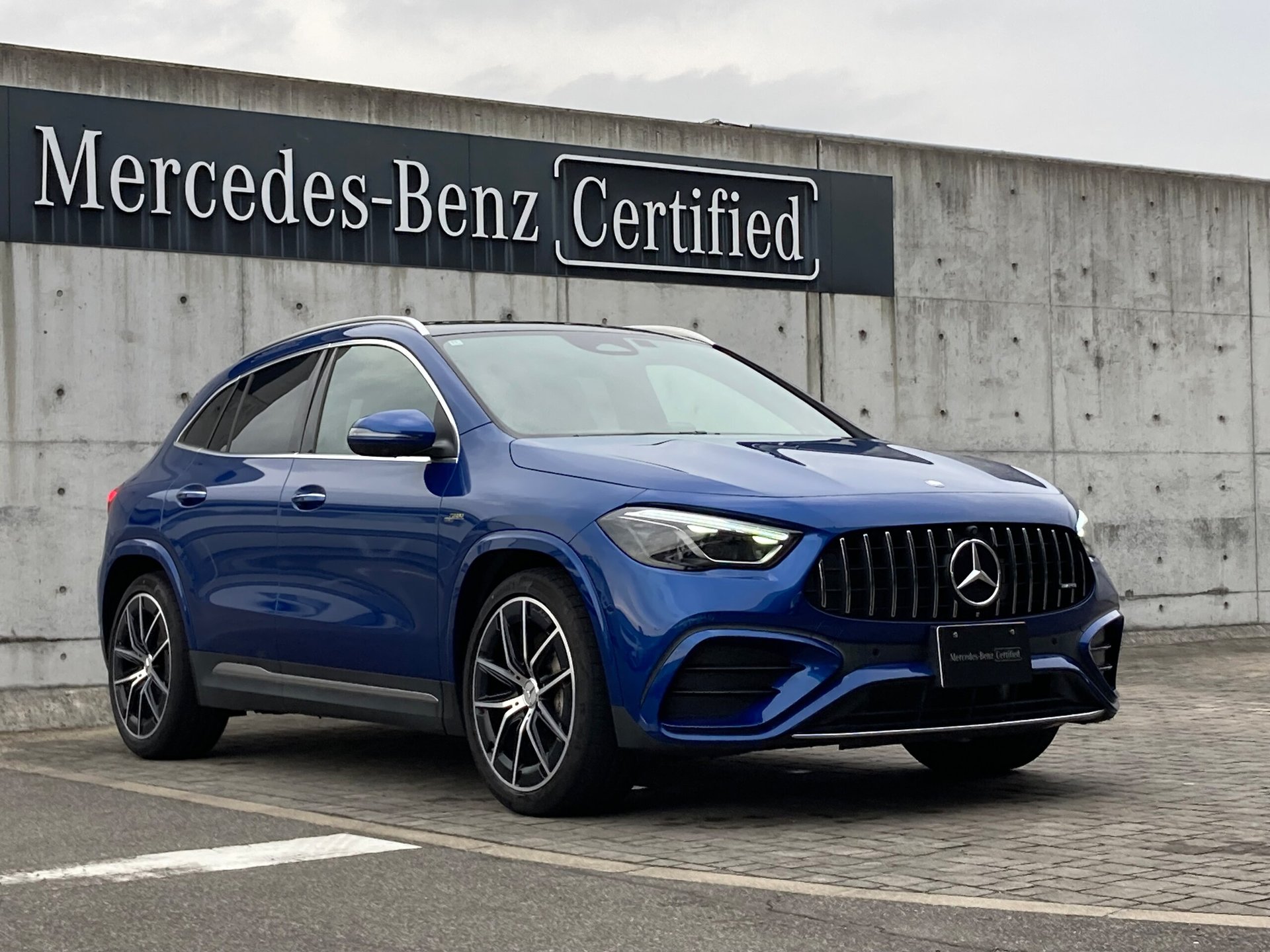 MERCEDES-BENZ GLA AMG - View 1