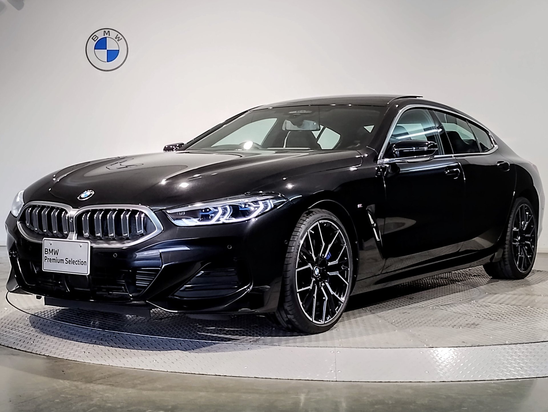 BMW 8 SERIES GRAN COUPE - View 1