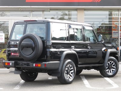 TOYOTA LAND CRUISER 70 - 6