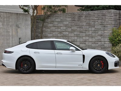 صورة مصغرة 17 لـ 2019 Porsche PANAMERA