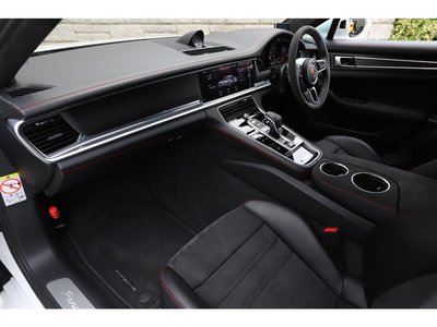 صورة مصغرة 33 لـ 2019 Porsche PANAMERA