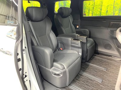 صورة 9 لـ 2024 Toyota ALPHARD