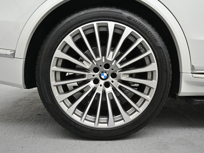 صورة 6 لـ 2021 BMW X7