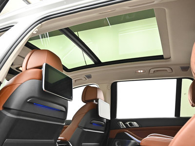 2021 BMW X7 缩略图 19