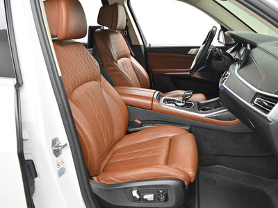 صورة 10 لـ 2021 BMW X7