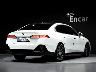BMW 5 SERIES - 2