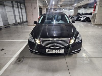 MERCEDES-BENZ E-CLASS - 2