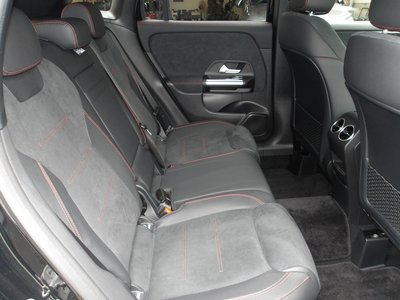 2025 Mercedes-BENZ GLA 缩略图 47