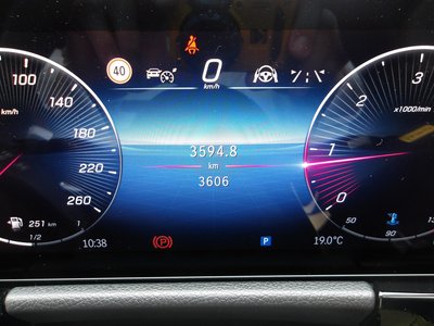 2025 Mercedes-BENZ GLA 缩略图 34